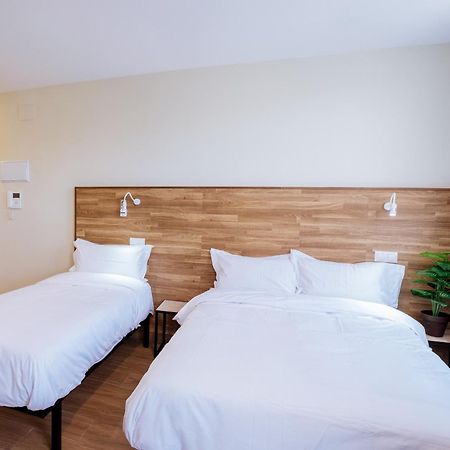 Apartahotel Golden Alcala Alcalá de Henares Esterno foto